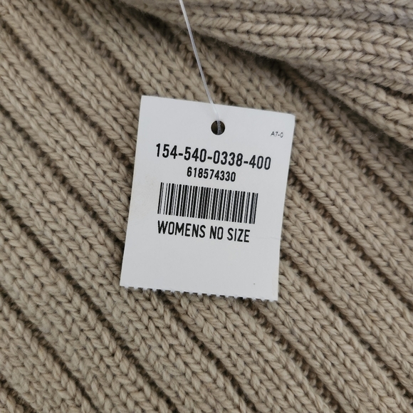 ABERCROMBIE AND FITCH Knit Infinity Scarf NWT - Picture 3 of 6